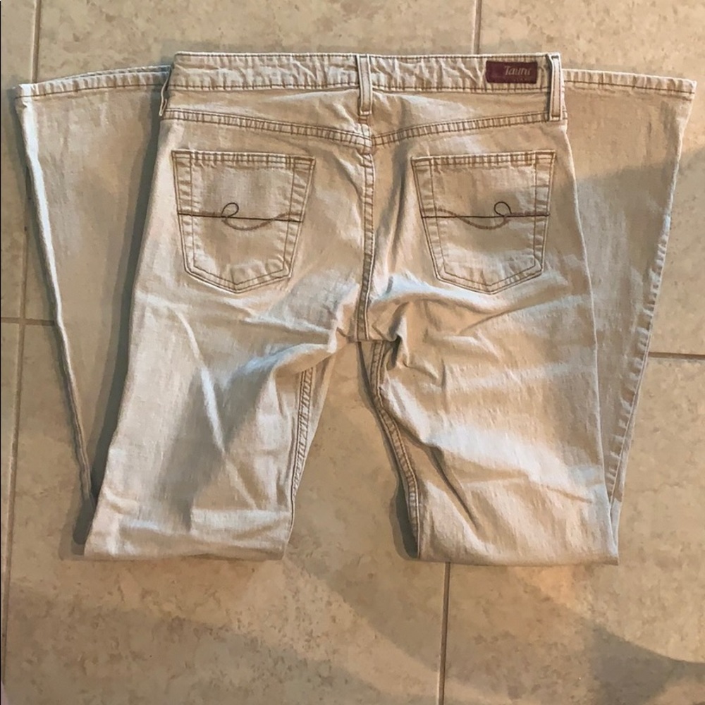 Jeans - Picture 3 of 3
